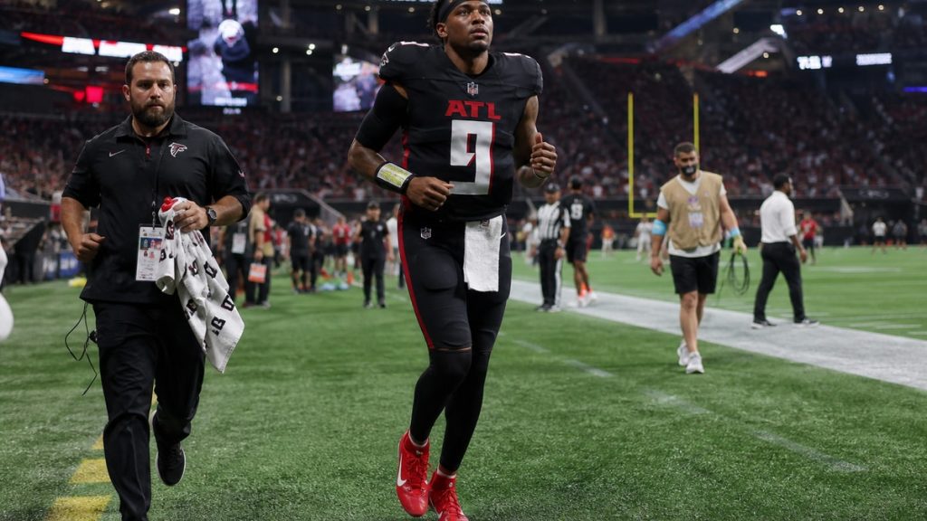 Falcons New Roster Michael Penix Jr. Rib Injury: Falcons QB Status, Tua Tagovailoa Backup ...